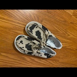 Gypsy Jazz Cow Print Shoes 6.5 Black & White Glitter Hey Dudes